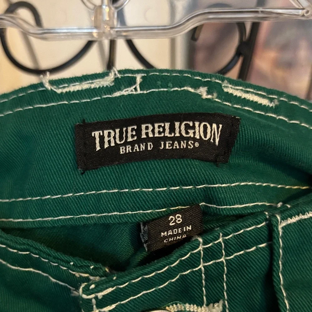 True Religion Men's Relaxed Jeans in Green - Picture 3 of 4